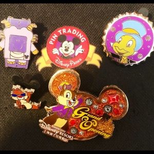 Disney Pin Trading Bundle